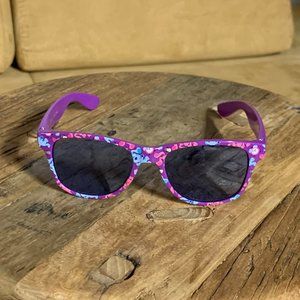 Assorted kids' sunglasses